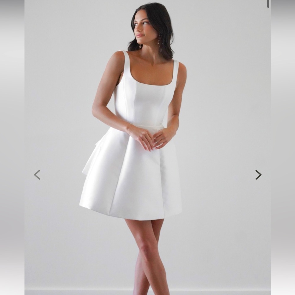 White Crumpet Dress by Watters. The most Perfect bridal dress! Only worn once!